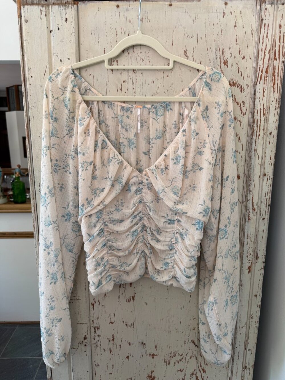 FREE PEOPLE FINAL ROSE RUCHED PRINT BLOUSE - Picture 6 of 9